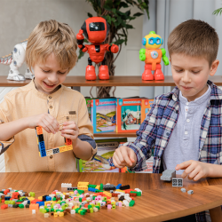 Игрушки, конструкторы